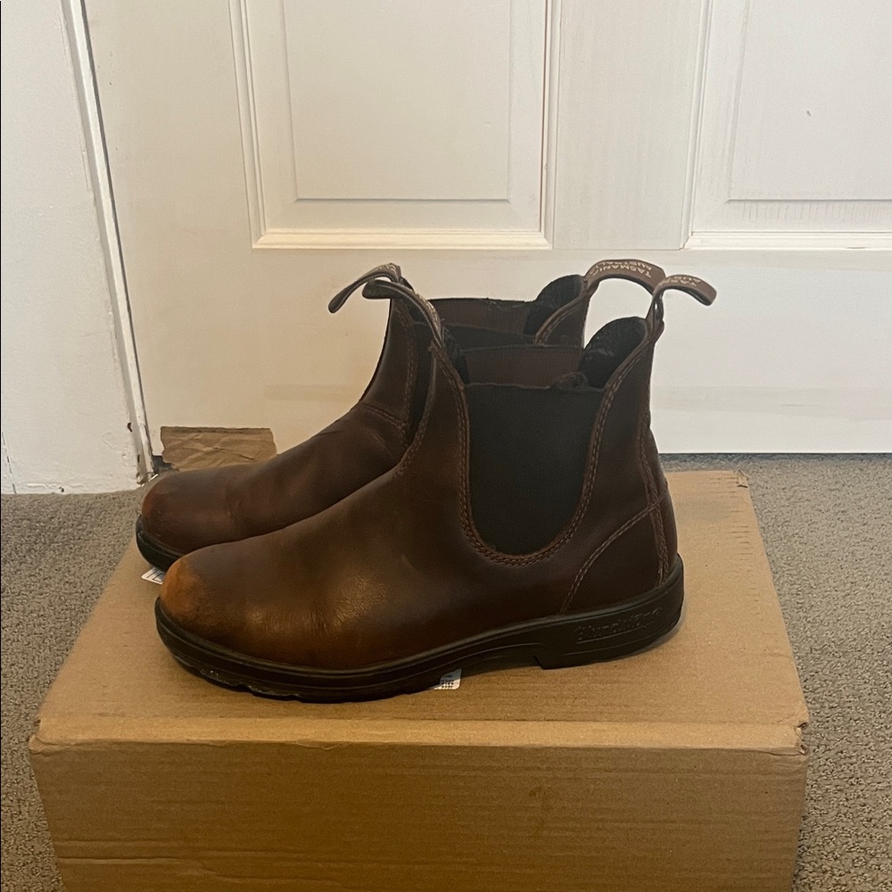 Blundstone Brown Chelsea Boots